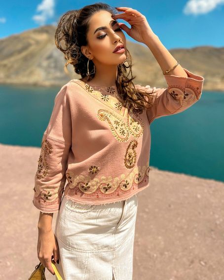 Blusa Bordada Nude