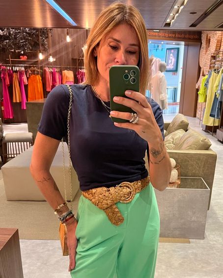 T-Shirt Malha Cropped Marinho
