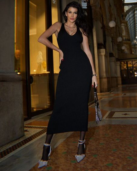 Vestido Abertura Costas Preto