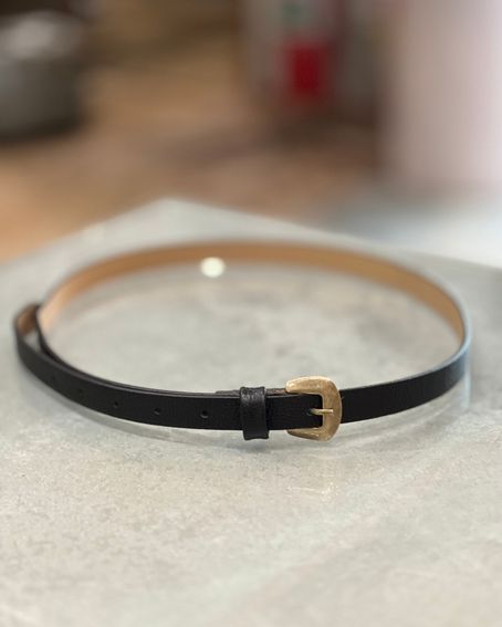 Cinto Basic Ponteira Metal Preto