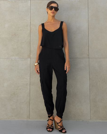 Macacão Alfaiataria Jogger Preto
