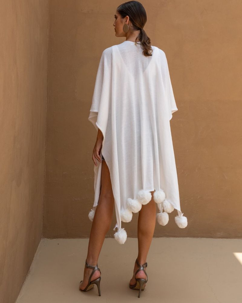 Poncho-Tricot-Pom-Pom