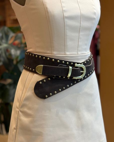 Cinto Camurça Tachas Na Borda Marrom Toffe