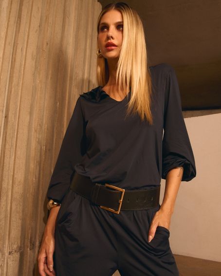 Blusa Decote V Babados Jersey Preta