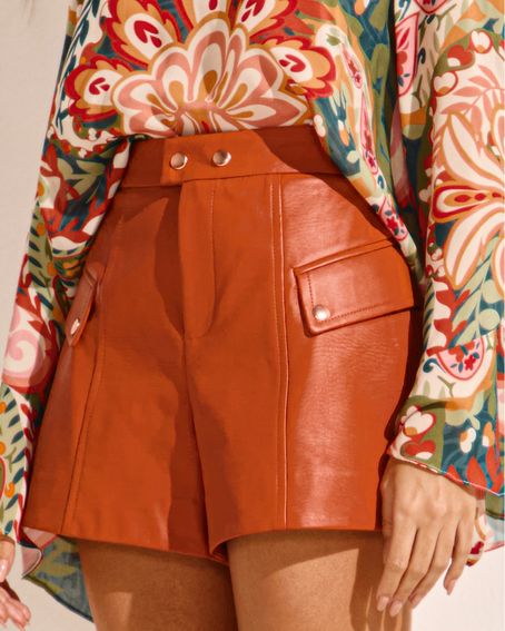 Shorts Pu Bolsos Lapela Terracota