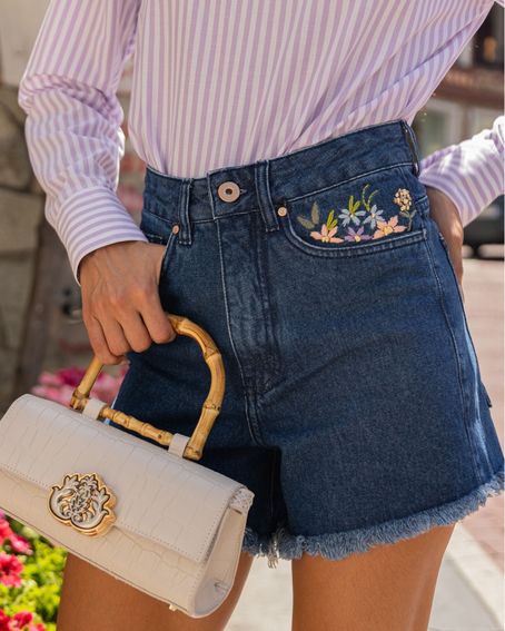 Short Bordado Jeans