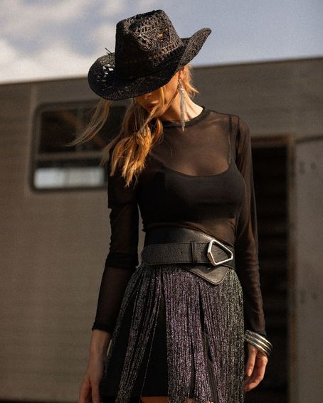 Blusa Tule Preta