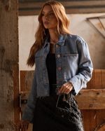Jaqueta-Jeans-Barra-a-Fio