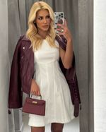 Vestido-Recortes-Peplum