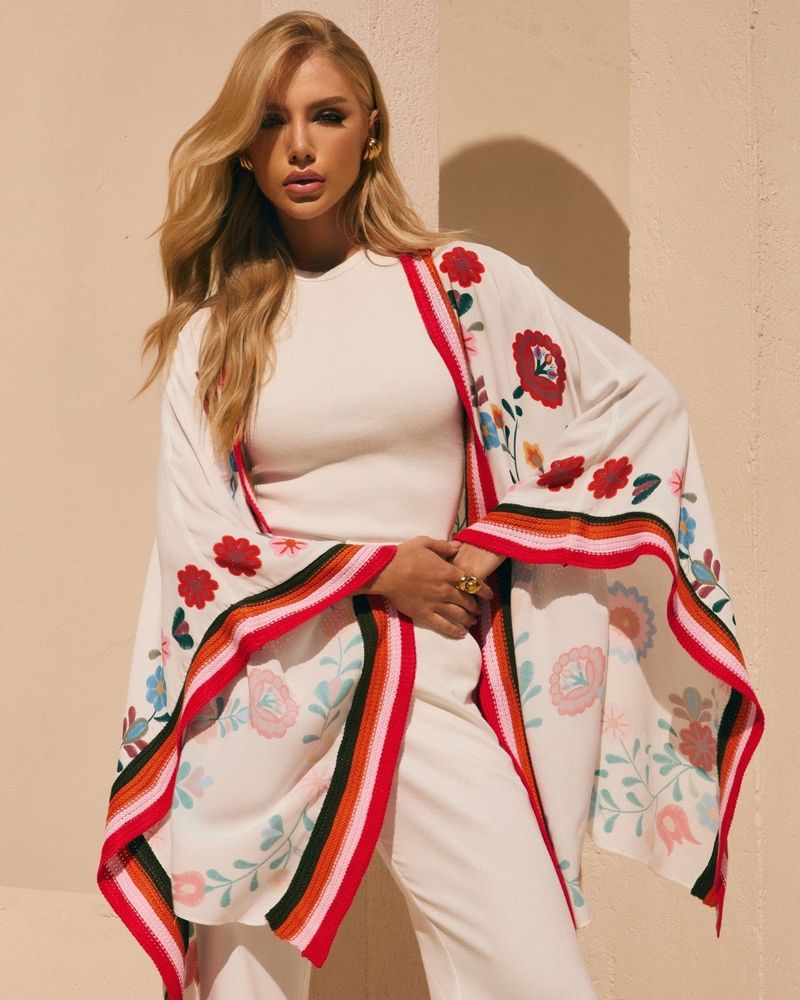Kimono-Flower-Belize