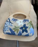 Clutch-Paete-Flower