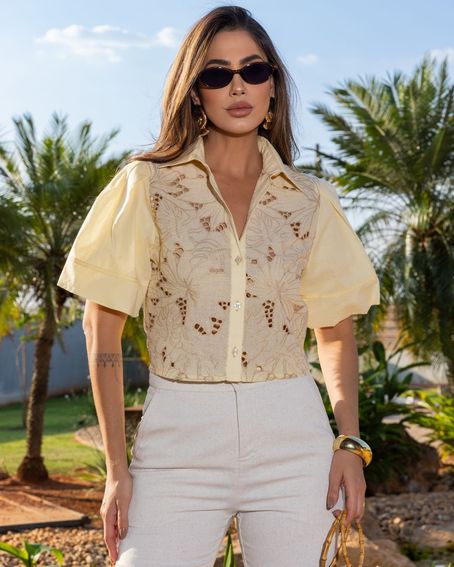 Camisa Cropped Manga Bufante Amarelo Cream